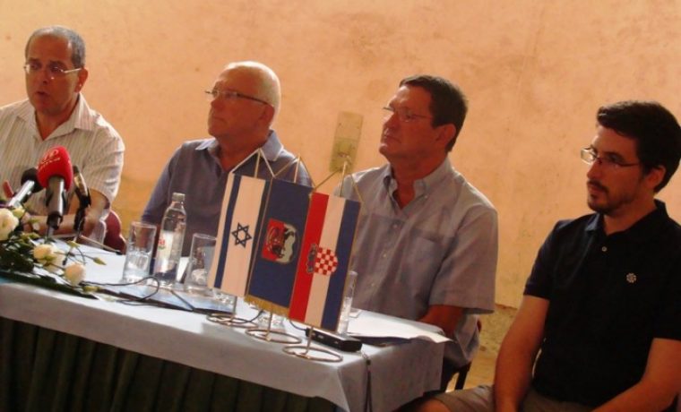 modrini___vran_i__1340879390.JPG modrini___vran_i__1340879390.JPG