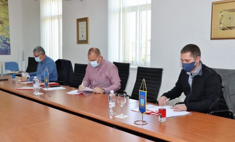 Foto: Naši školji