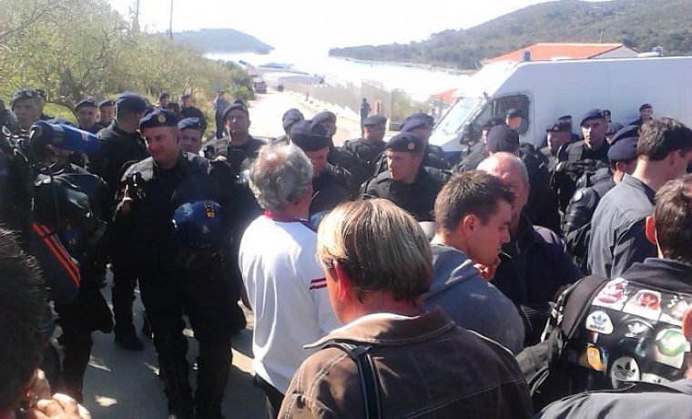 nauta__policija_1397468981.jpg Foto: Adam Vidas