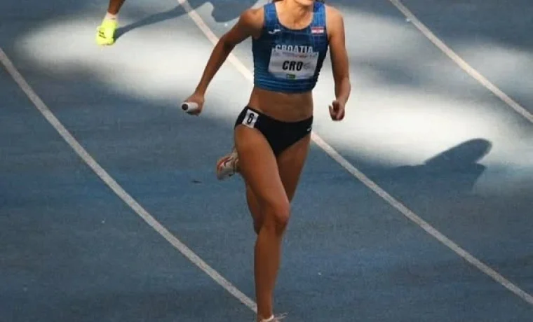 nina vrdoljak nina vrdoljak