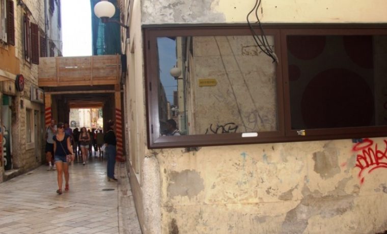 oglasna_plo_a__kino_1308301034.JPG