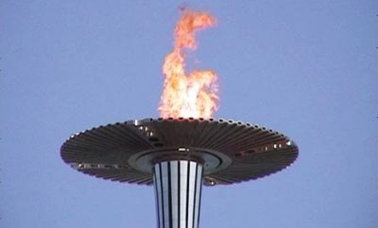 olympic_torch_1228825360.jpg