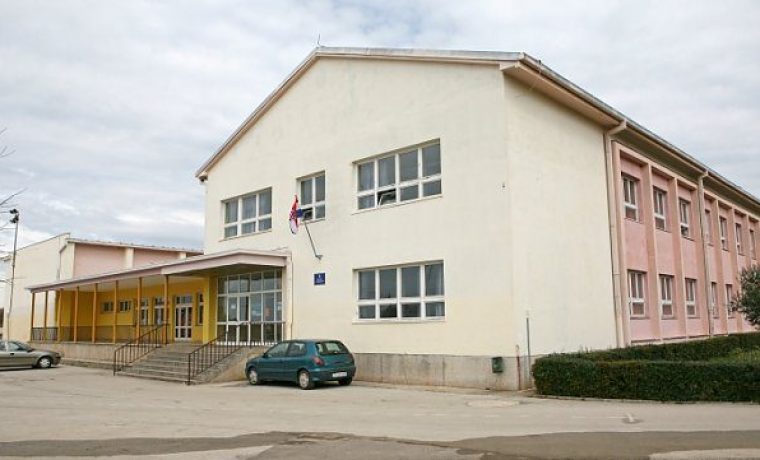 osnovna_skola_vladimira_nazora_skabrnja_1504423056.jpg