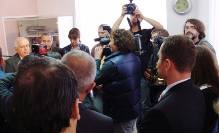 otvorenje__ambulanta_1288955100.JPG