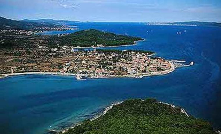Foto: www.yacht-base.com
