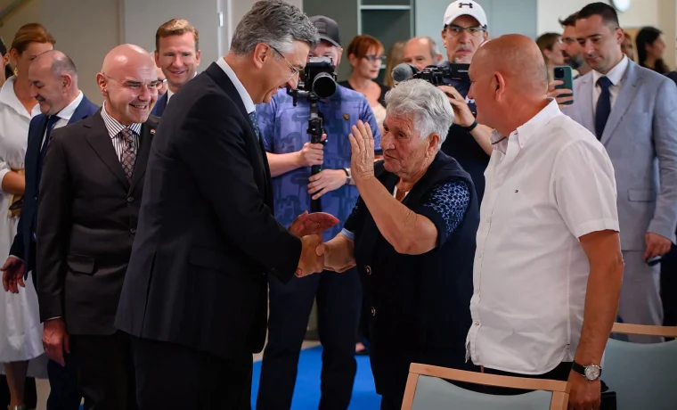 plenković, dom plenković, dom