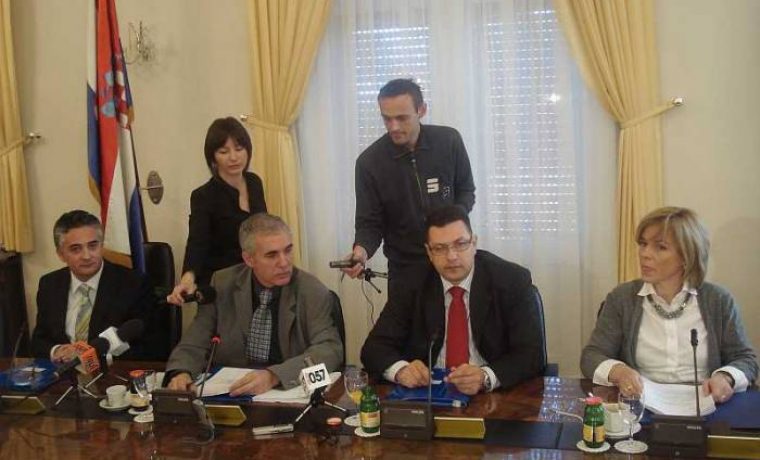 poglavarstvo_1205320566.jpg