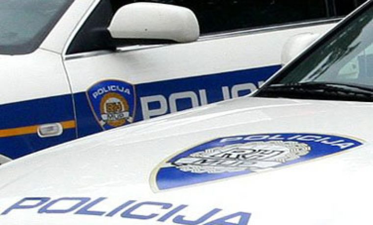 police_1207201627.jpg Foto: HRT