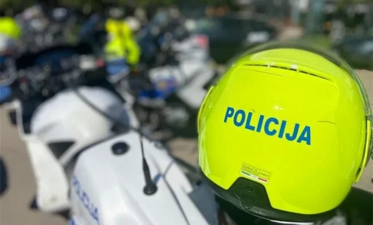 policija, kaciga, motor Foto: PU zadarska