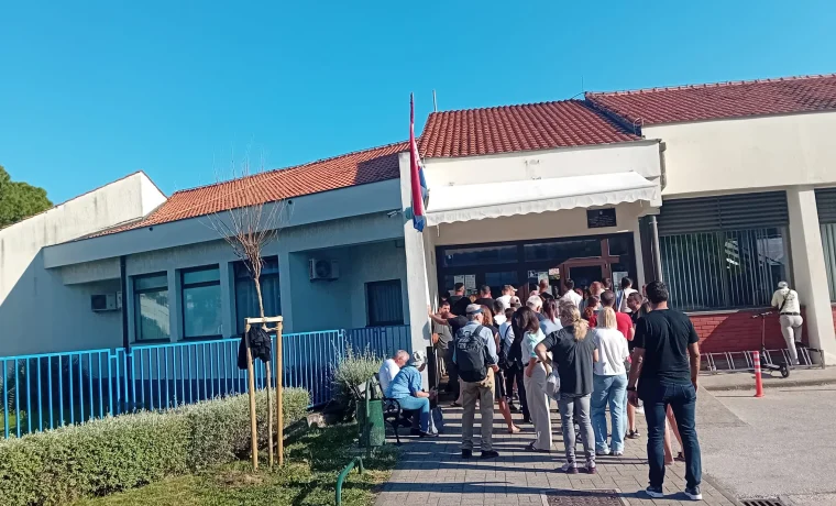 policija, stablo, dokumneti