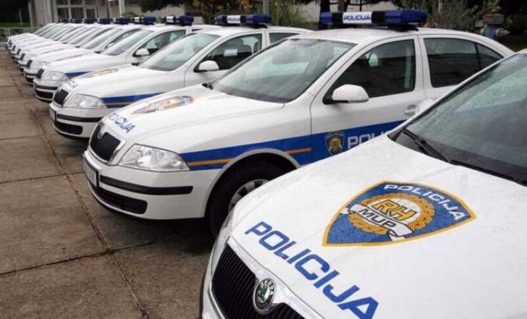 policija2_1193742508.jpg Foto: F.Brala
