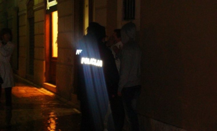 policija_1262343483.JPG