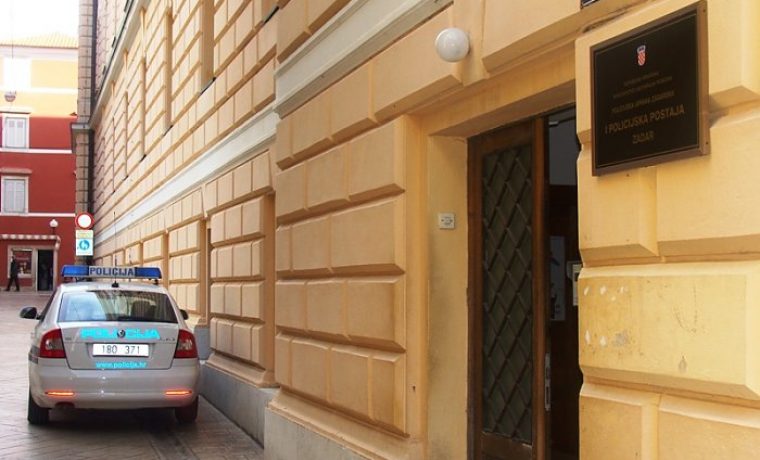policija_1320829114.JPG policija_1320829114.JPG