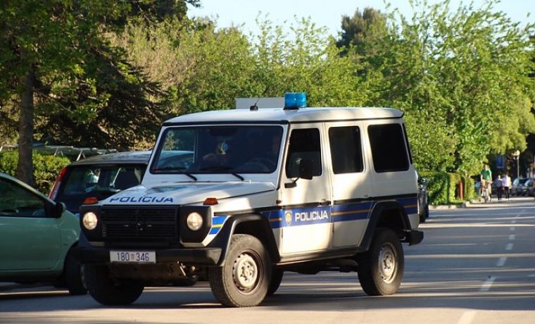 policija_1335684801.JPG policija_1335684801.JPG