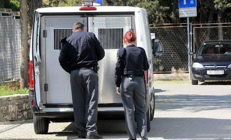 policija_190410_1279519002.JPG