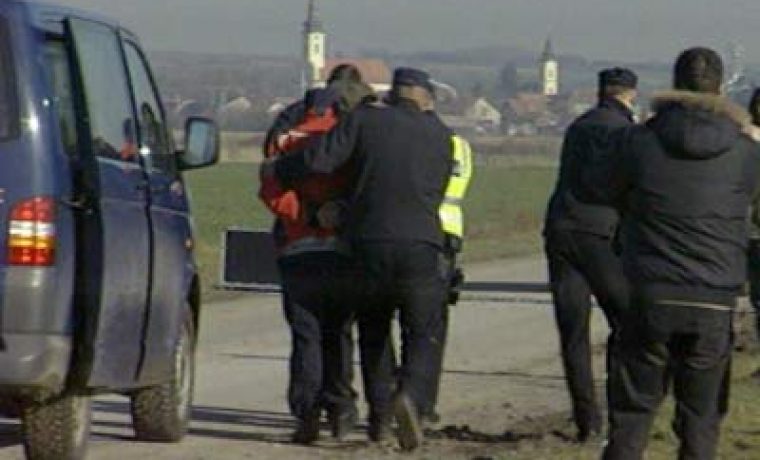 policija__afganistan_1317560523.jpg