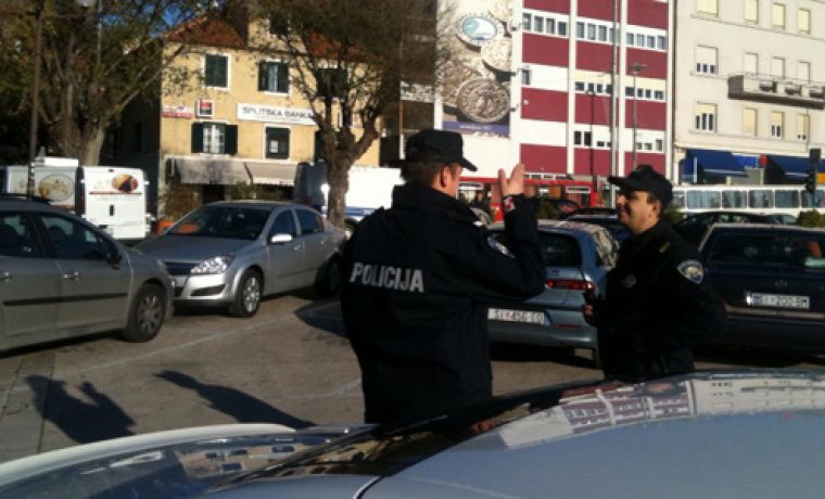 policija__poljana_1324491569.jpg