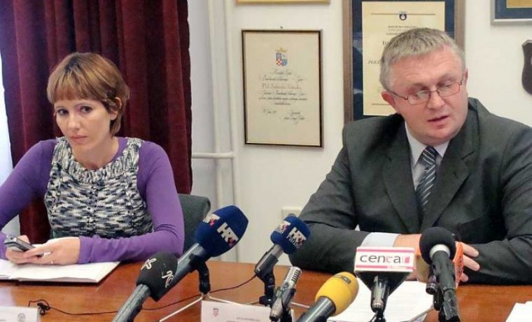 poljak__novoselovic_1257320156.jpg Foto: 057 info