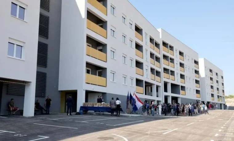 pos, crvene kuće pos, crvene kuće