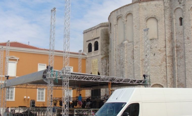 pozornica__ub40_1312107277.JPG