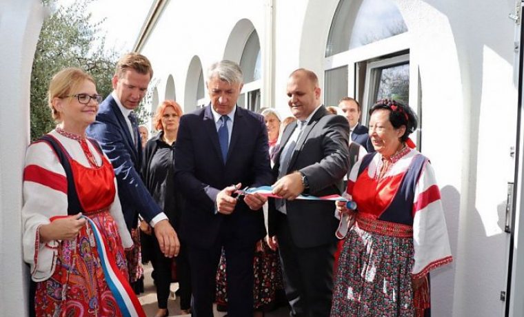 Foto: Naši školji