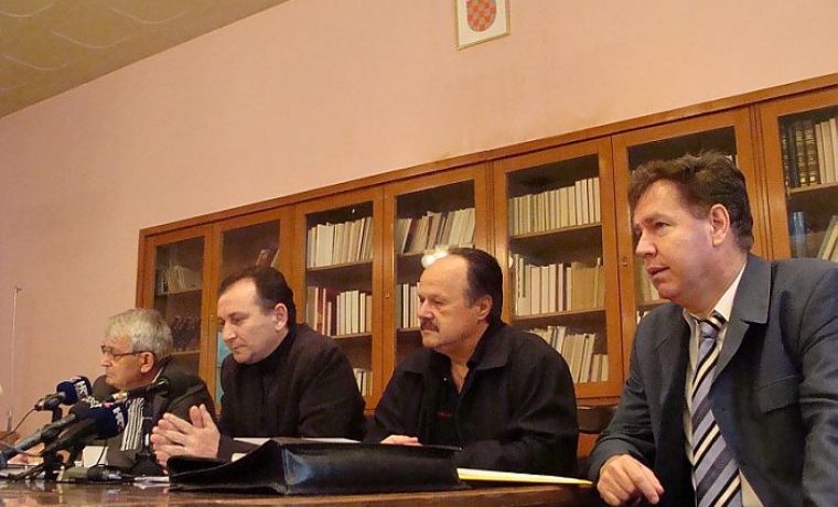pressica_1302699499.jpg Foto: 057info
