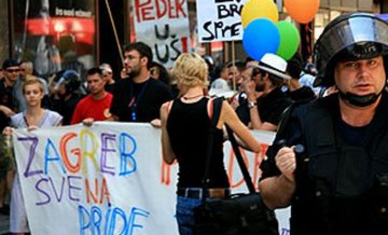 pride5_1214635247.jpg pride5_1214635247.jpg