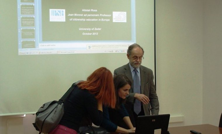 profesor__predavanje_1350477427.JPG