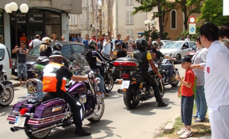 publika__harley_1306582517.JPG
