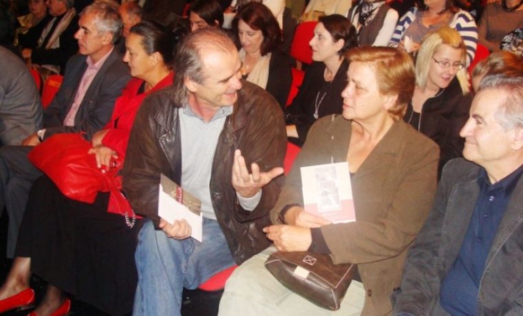 publika__premijera_1288076774.JPG