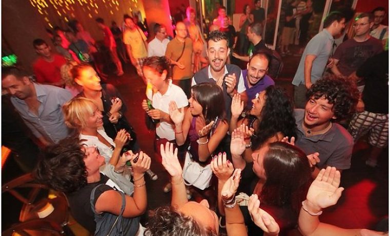 q_1339826801.jpg Foto: q bar