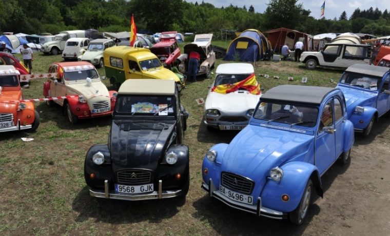 rassemblement_2CV.jpg rassemblement_2CV.jpg