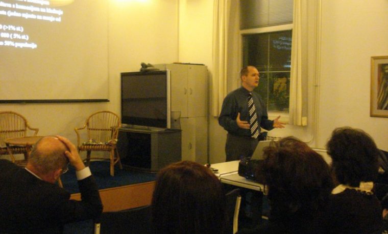 rava_009_1228240133.jpg Foto: 057 info kp