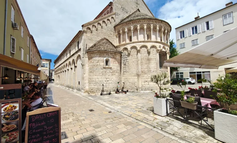 romobili, krševan