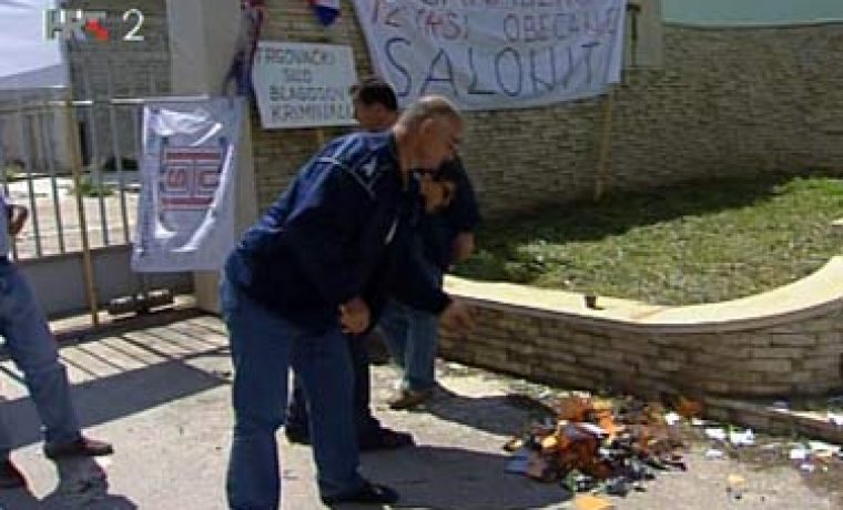 salonit18_1210755138.jpg