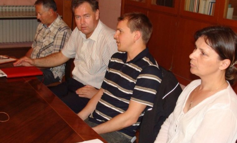 sindikat__tankerkomerc_1274951339.JPG
