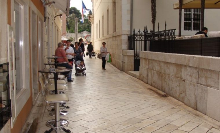 skala2_1338807170.JPG skala2_1338807170.JPG