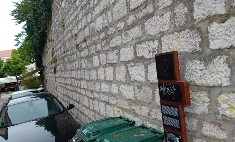 smeđa signalizacija