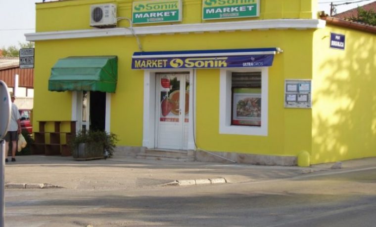 sonik_1251115230.jpg