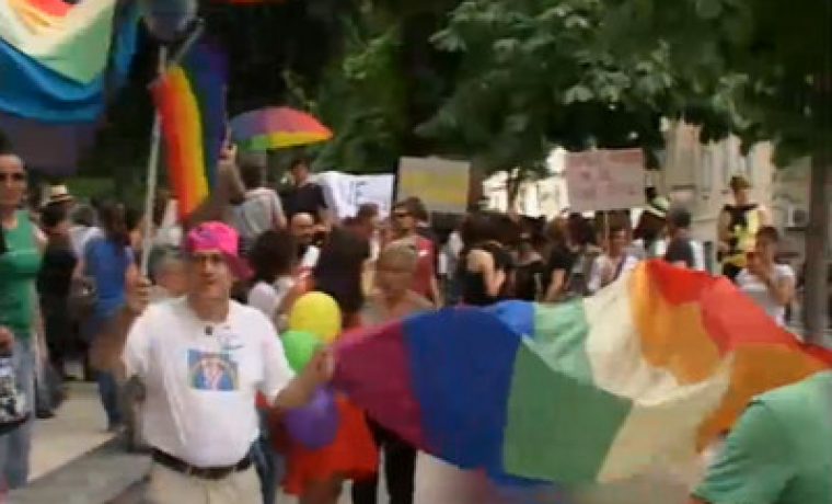 split_pride_1339257080.jpg split_pride_1339257080.jpg