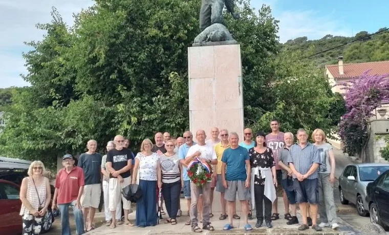 spomenik, mali iž