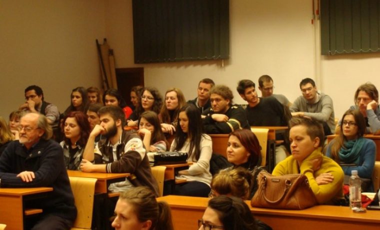 srhoj__studenti_1363937976.JPG Foto: 057info