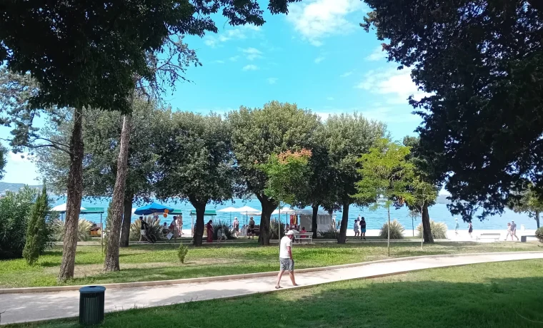 štandovi, riva