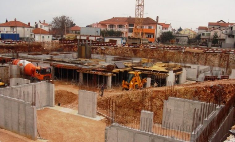 stanovi__gradili_te_1267640426.JPG Foto: 057 info