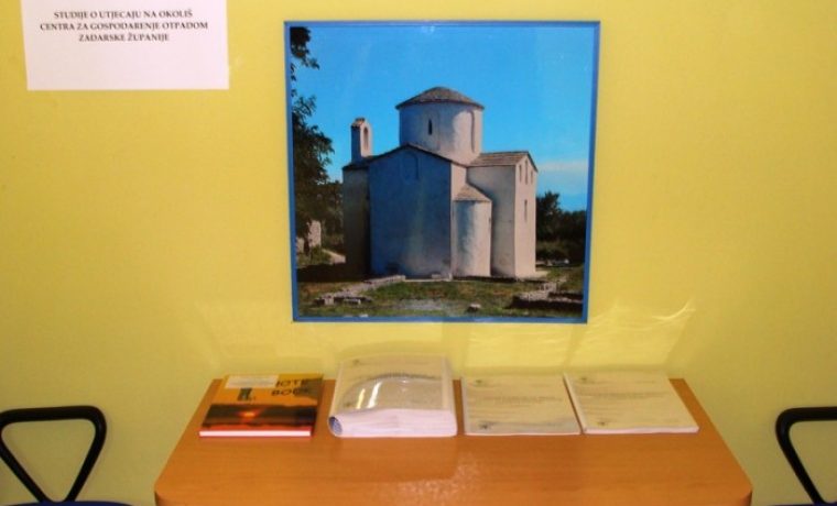 studija_1266331542.JPG