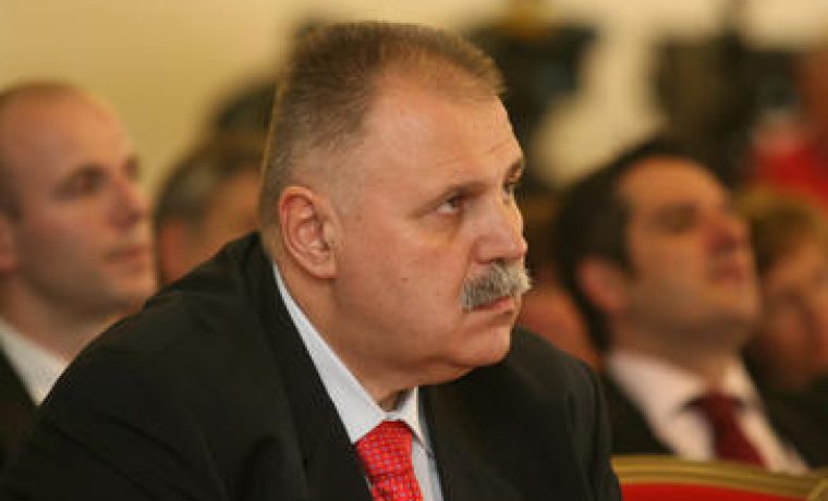 suker_1286353352.jpg