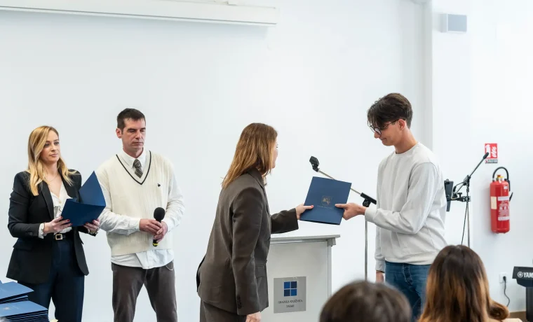 svecana dodjela stipendija ucenicima i studentima gkz grad zadar 2026 (23) svecana dodjela stipendija ucenicima i studentima gkz grad zadar 2026 (23)