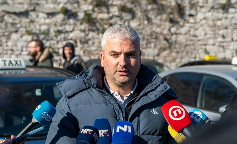 taksisti prosvjed taxi policija (5) Foto: Tomi Burčul