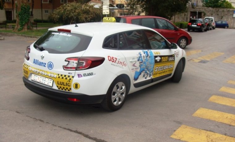 taxi_luli__1304401898.JPG taxi_luli__1304401898.JPG