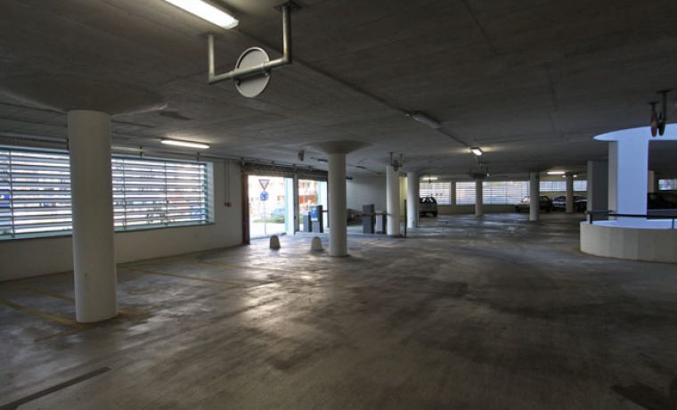 tiz_parking_3_1253320210.JPG